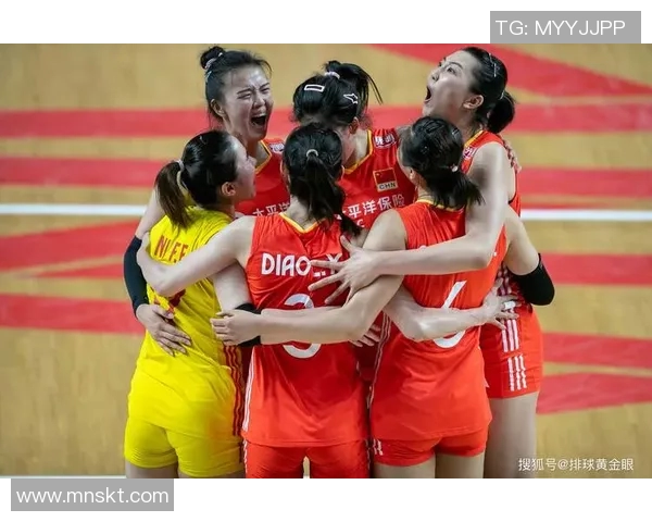 女排主教练大胆启用新人 网友称其为赌王勇气与智慧并存