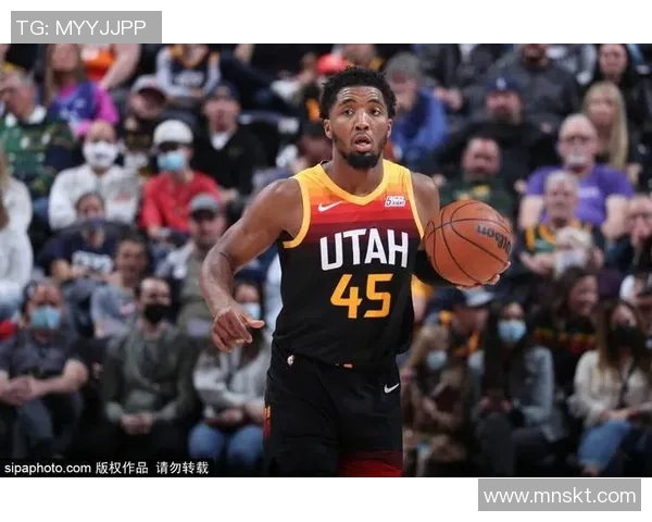 战术革新！新教练如何激活米切尔？