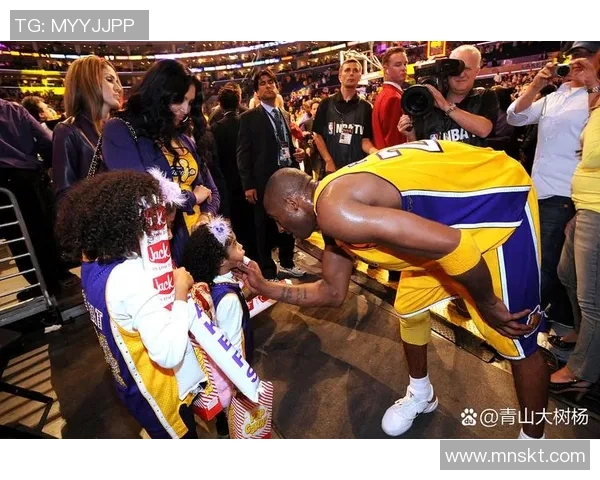 季后赛激战回顾 全场精彩瞬间与高光时刻汇聚